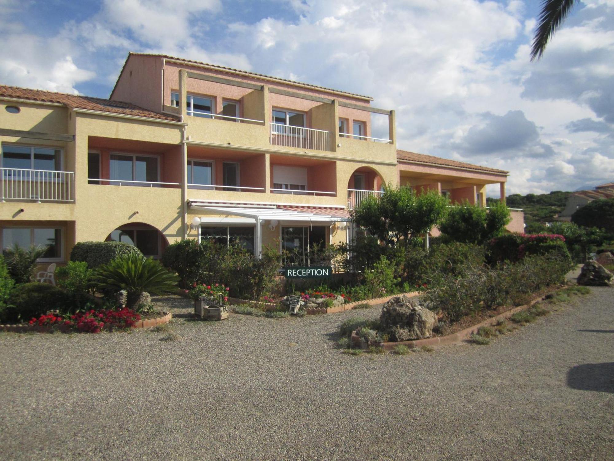 Hotel Les Galets سانت فلوران المظهر الخارجي الصورة